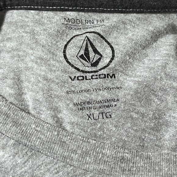 Volcom Men's Grey Heather Graphic Tee - Picture 5 of 5